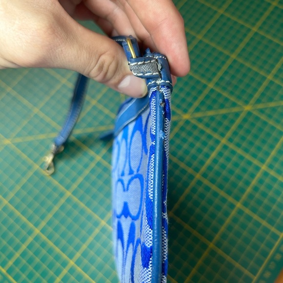 Vintage Coach Blue monogram logo clutch pouch - Picture 10 of 16
